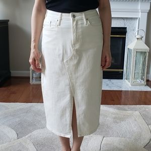 A New Day Off White Midi Denim Skirt - Sz 26/2